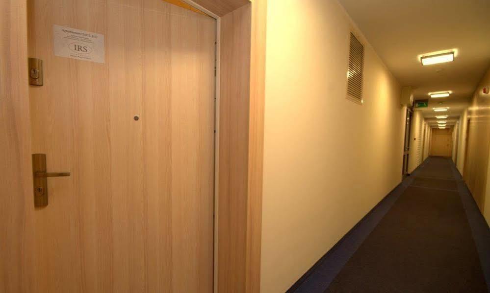 Irs Royal Apartments Apartamenty Irs Trzy Zagle Гданьск Экстерьер фото
